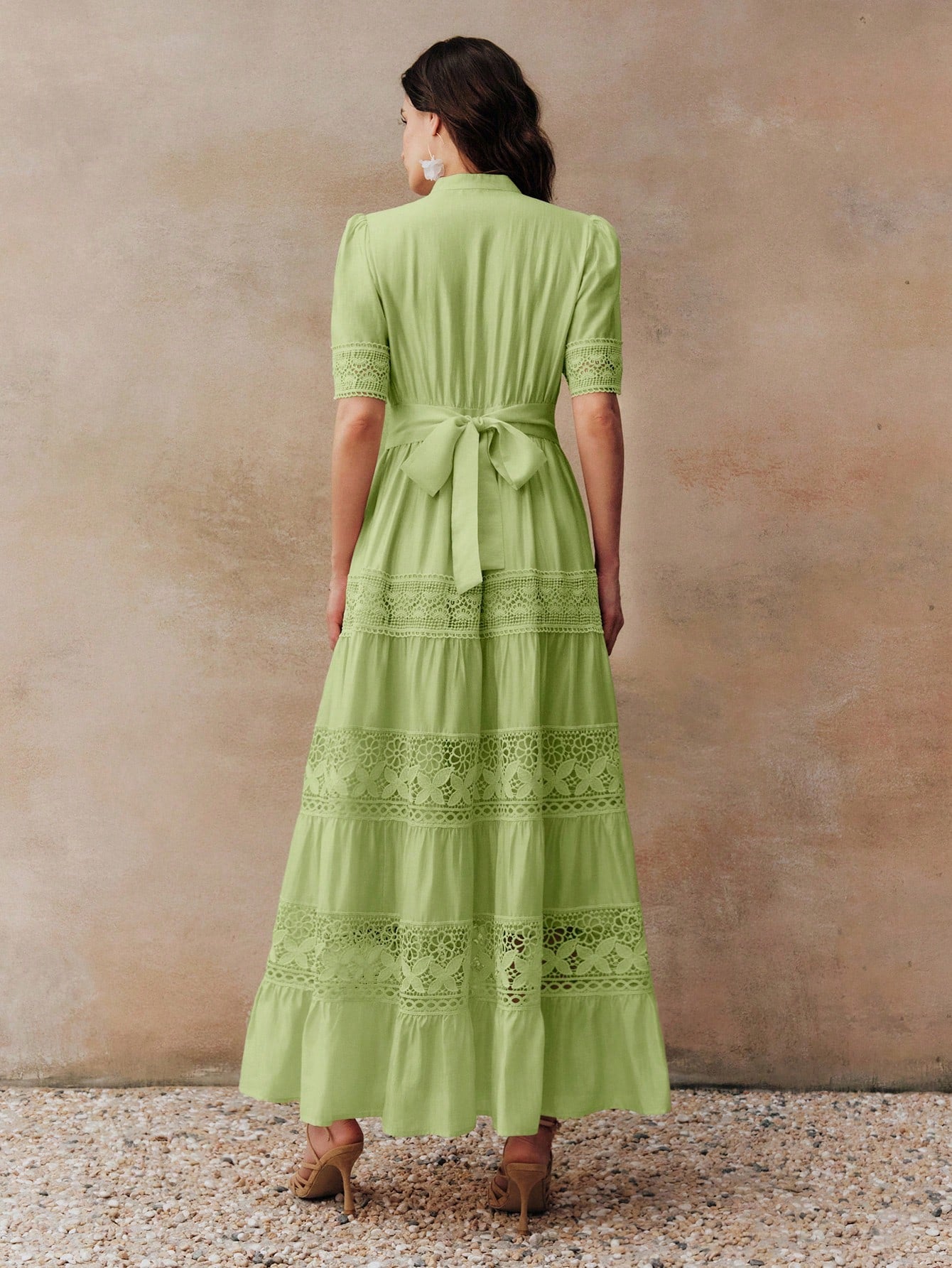 Anewsta Elegant Solid Color Lace Patchwork Round Neck Waist Cinched