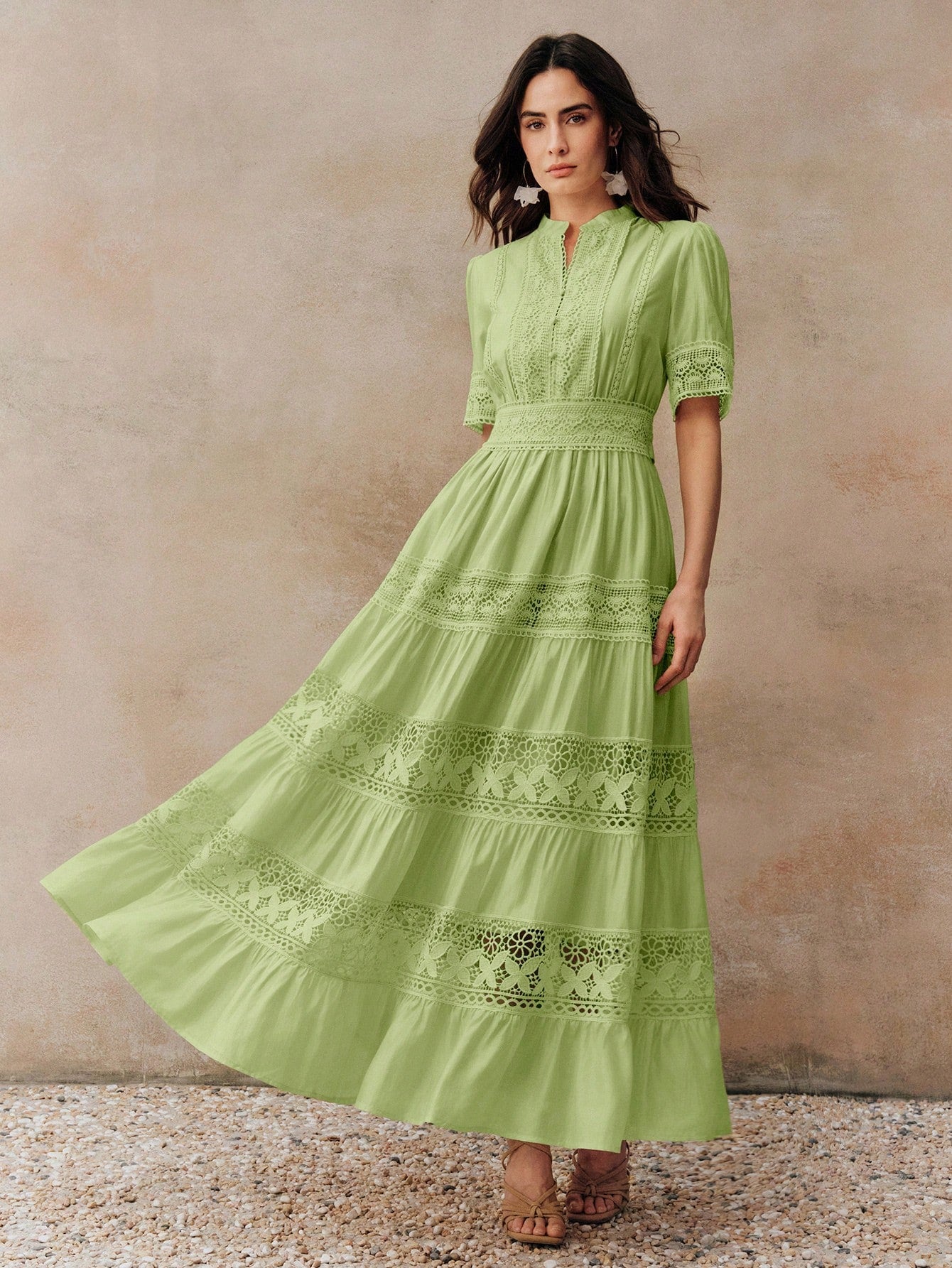 Anewsta Elegant Solid Color Lace Patchwork Round Neck Waist Cinched