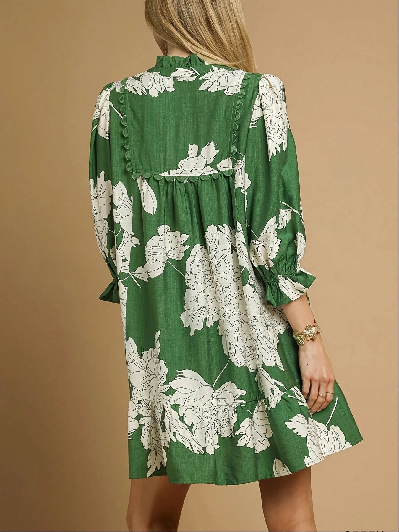 Bohemian Style Green Floral Print Mini Dress With Ruffled Hem