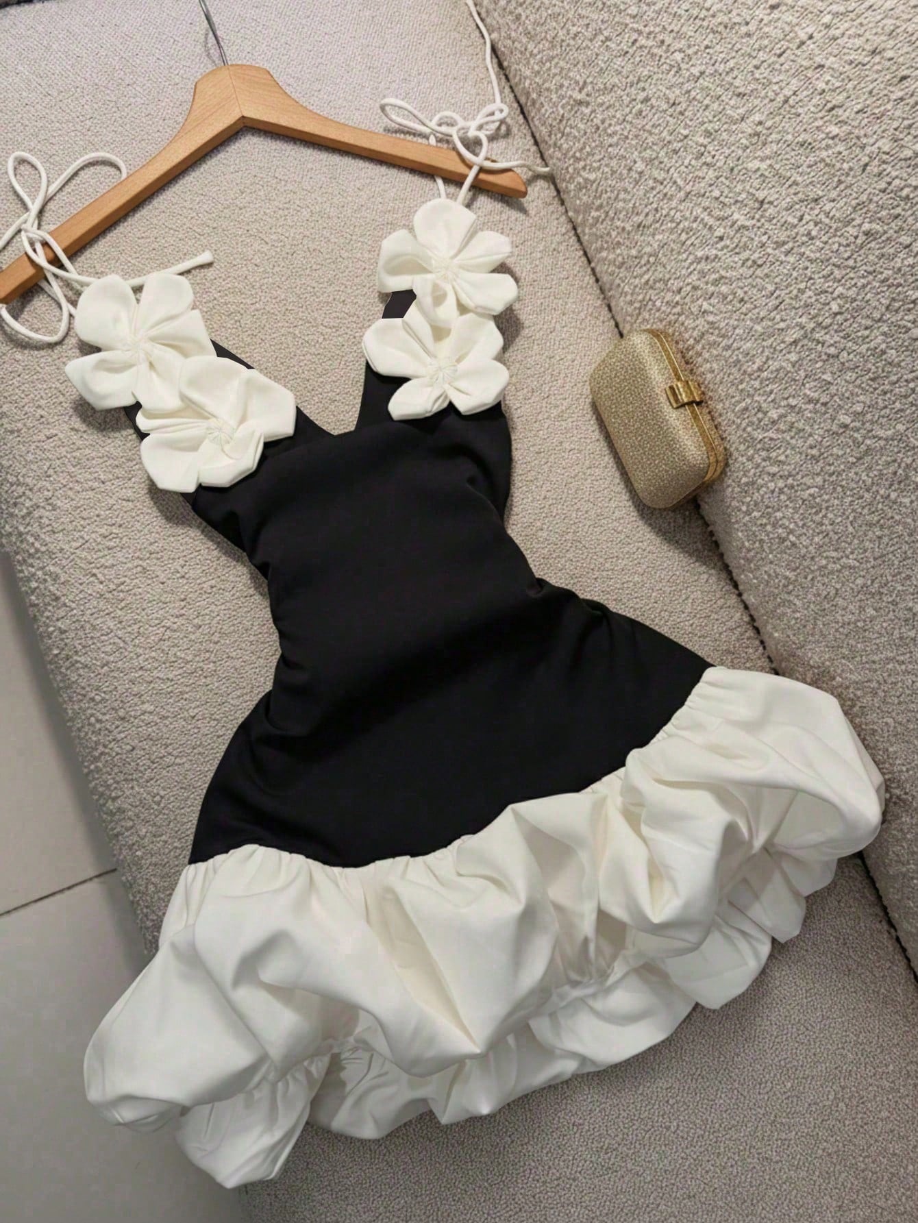 Women's Handmade Floral 3D Decor Deep V-Neck Spaghetti Strap Tie-Up