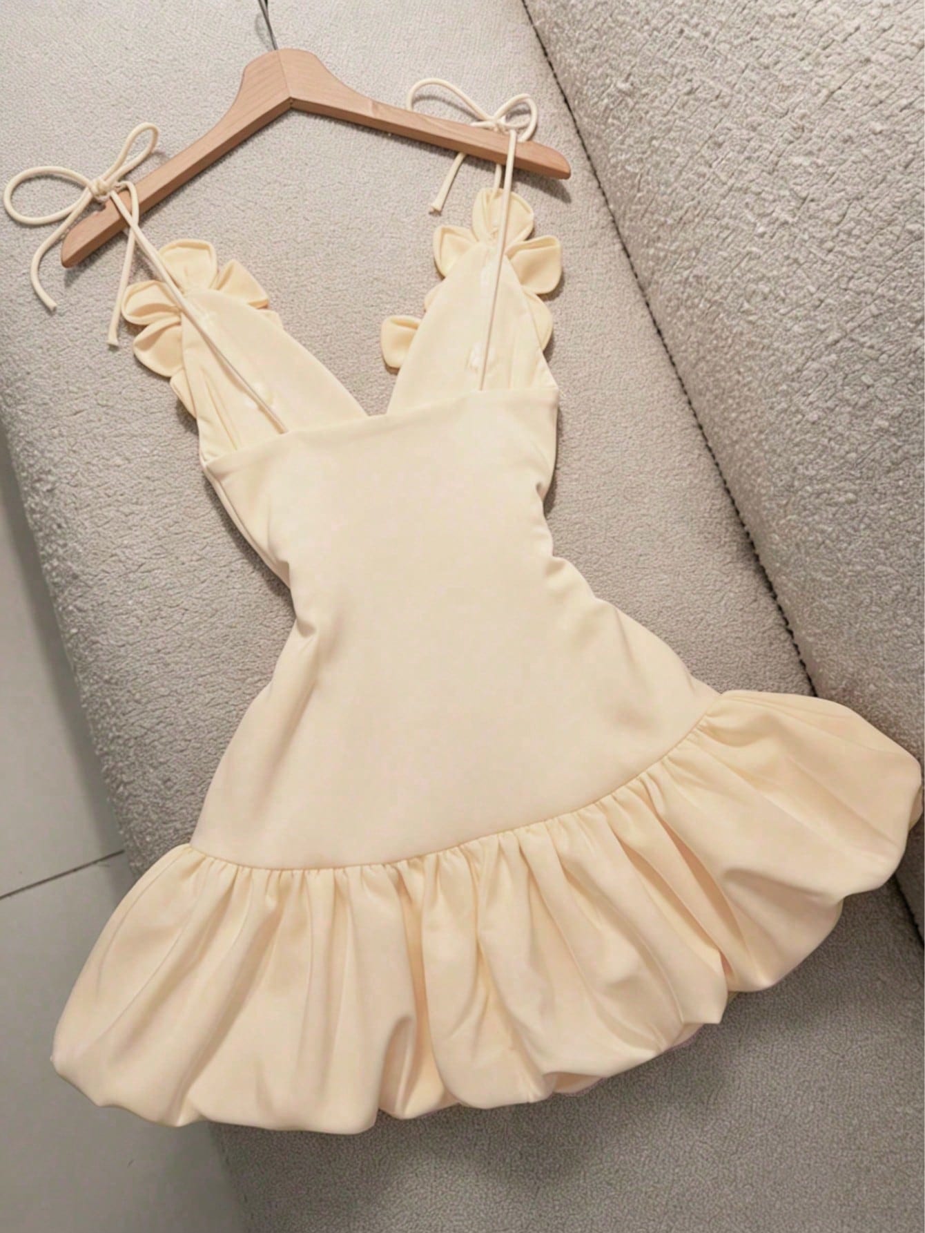 Women's Handmade Floral 3D Decor Deep V-Neck Spaghetti Strap Tie-Up