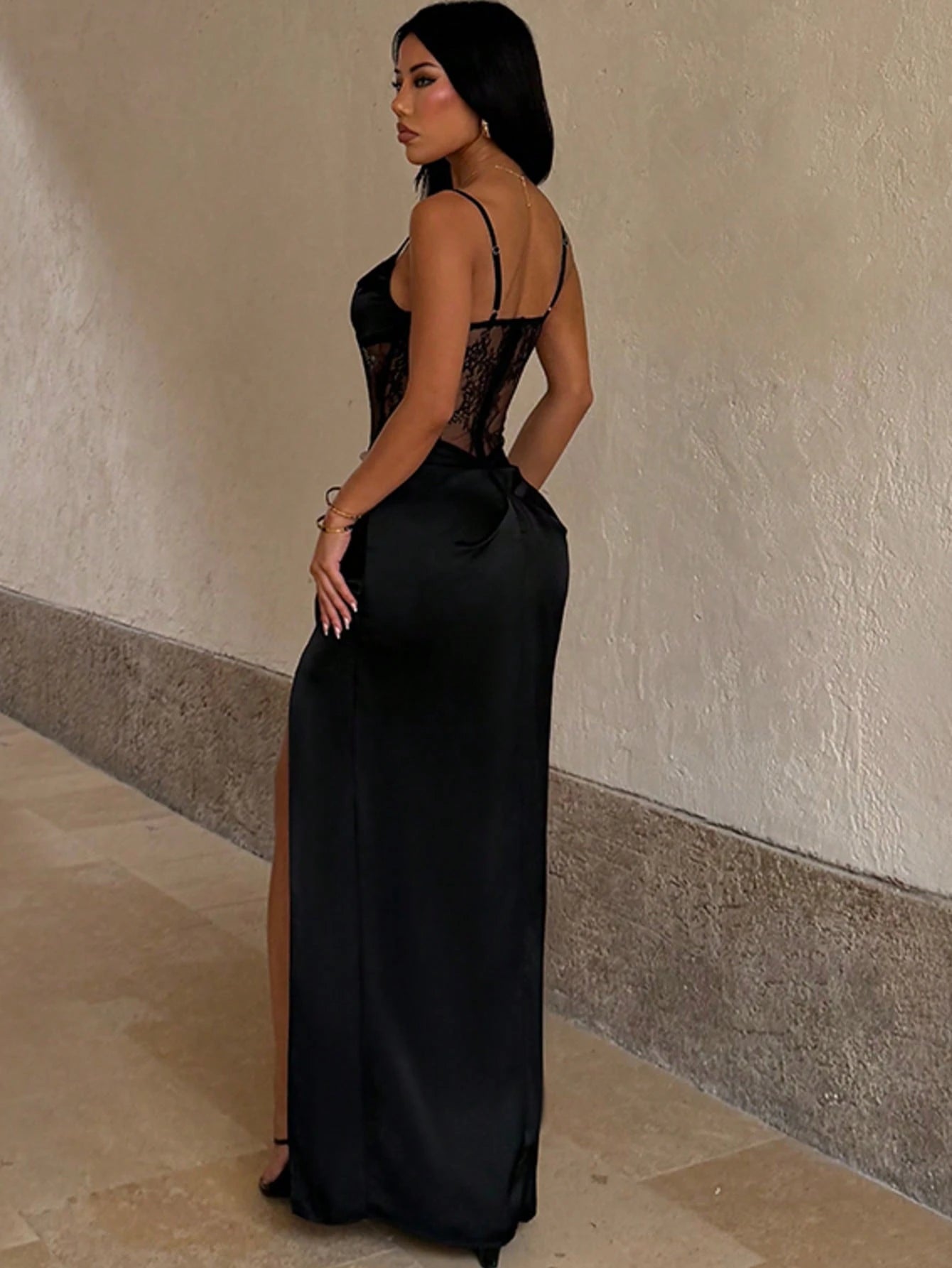 Women's Elegant Black Fitted Spaghetti Strap Dress, Lace Bodice