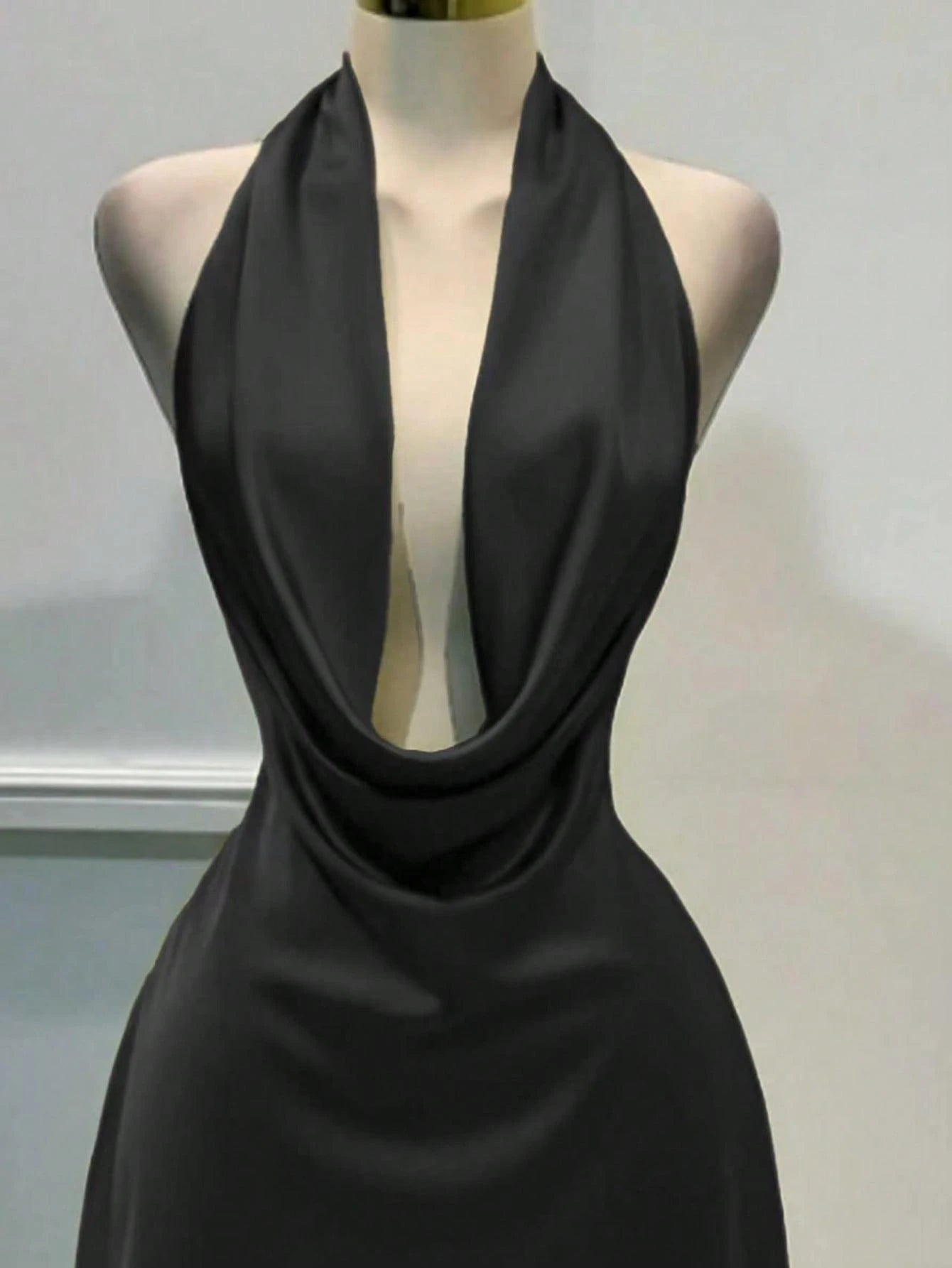 Women's Solid Color Plunging Neckline Backless Sexy Halter Mini Dress