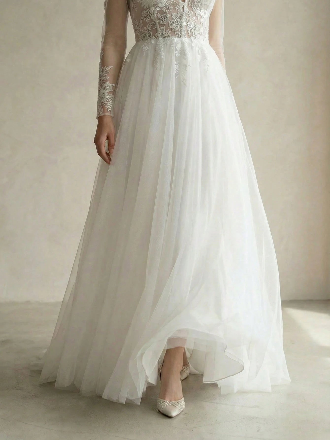 Solid Color Sequin Patchwork Mesh Splice V-Neck Long Sleeve Wedding Dress - image 5