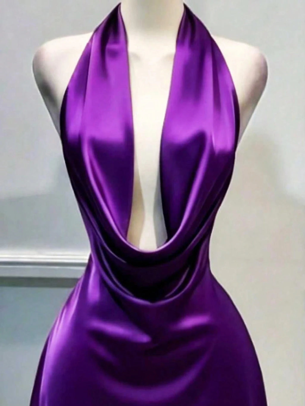 Women's Solid Color Plunging Neckline Backless Sexy Halter Mini Dress