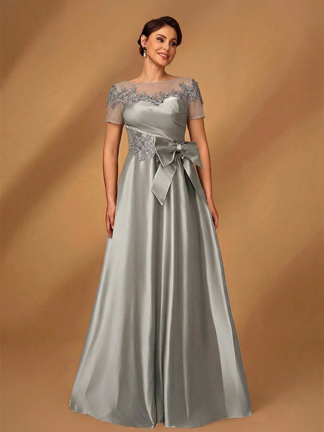 Serin Champagne Gold Elegant Winter Dinner Evening Formal