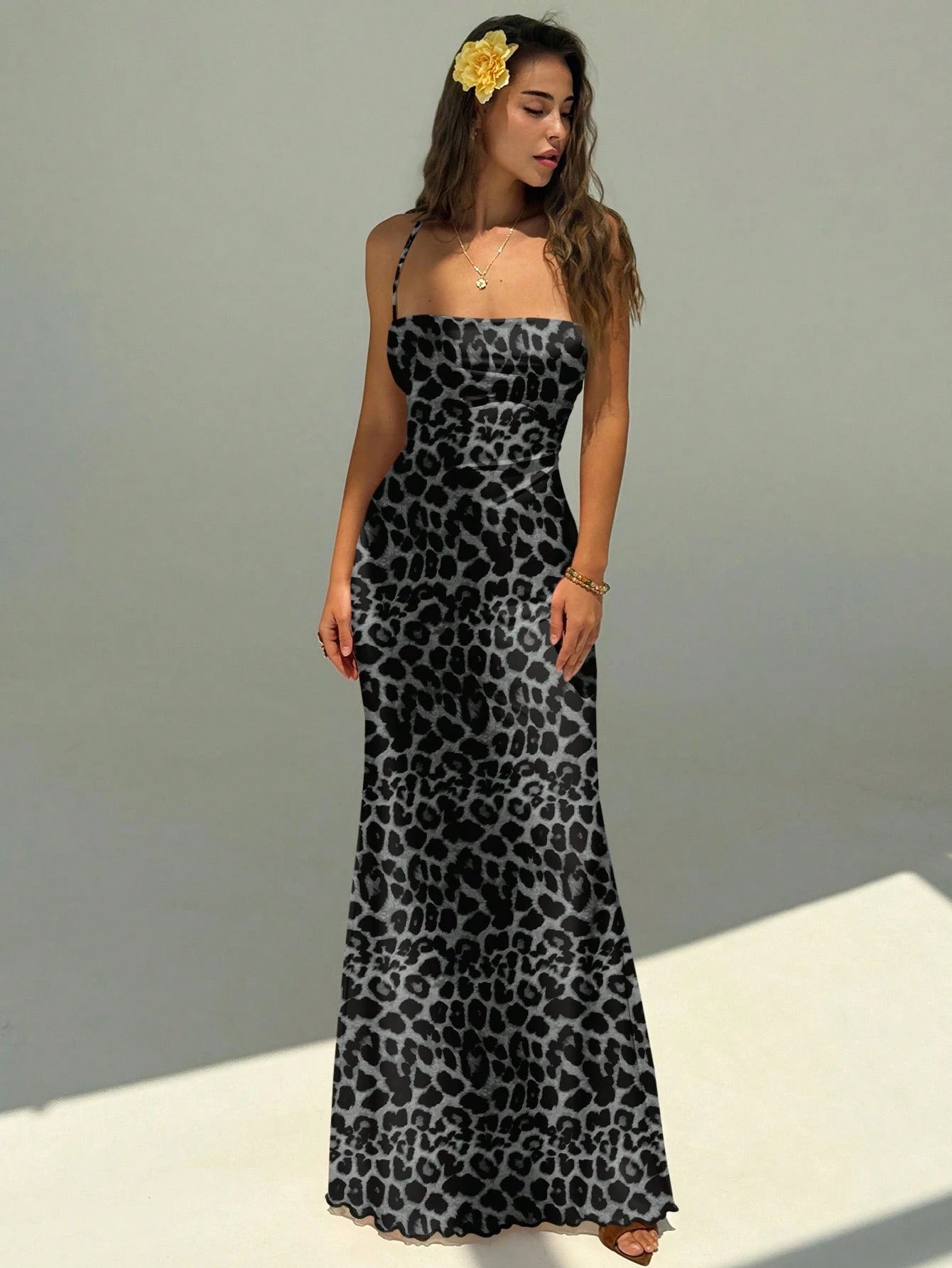Aloruh Women's Elegant Leopard Print Backless Halter Maxi Party