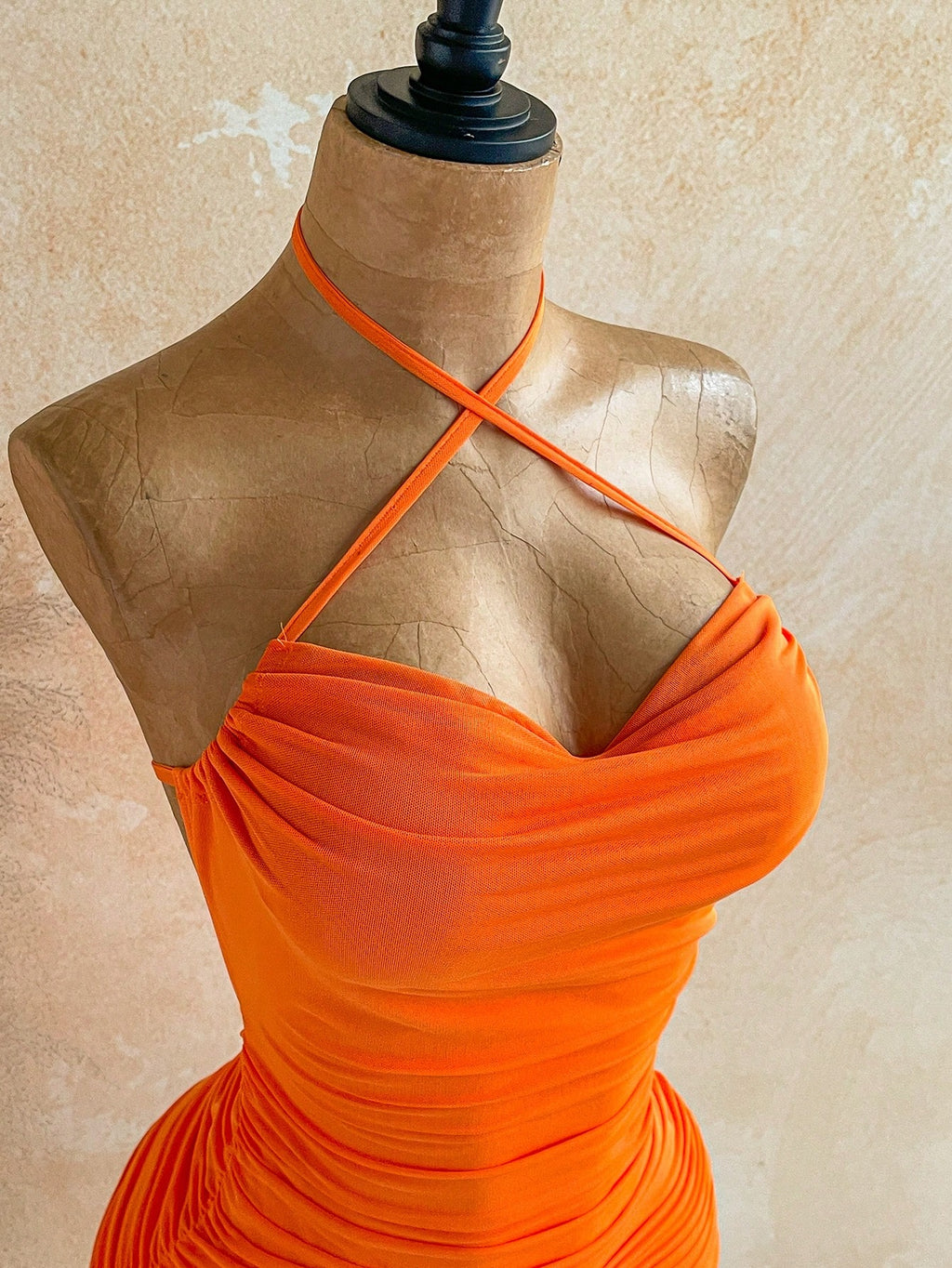 Soleia Women's Vacation Solid Color Ruffle Hem Halter Mini