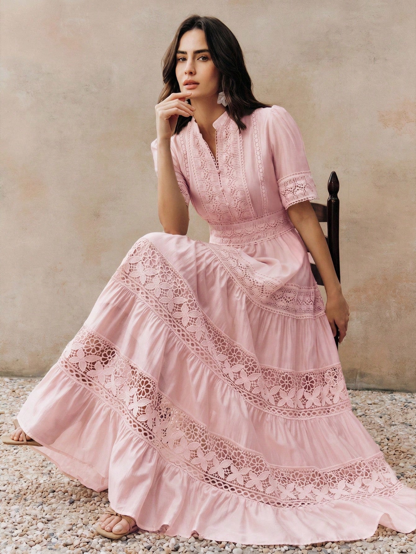 Anewsta Elegant Solid Color Lace Patchwork Round Neck Waist Cinched