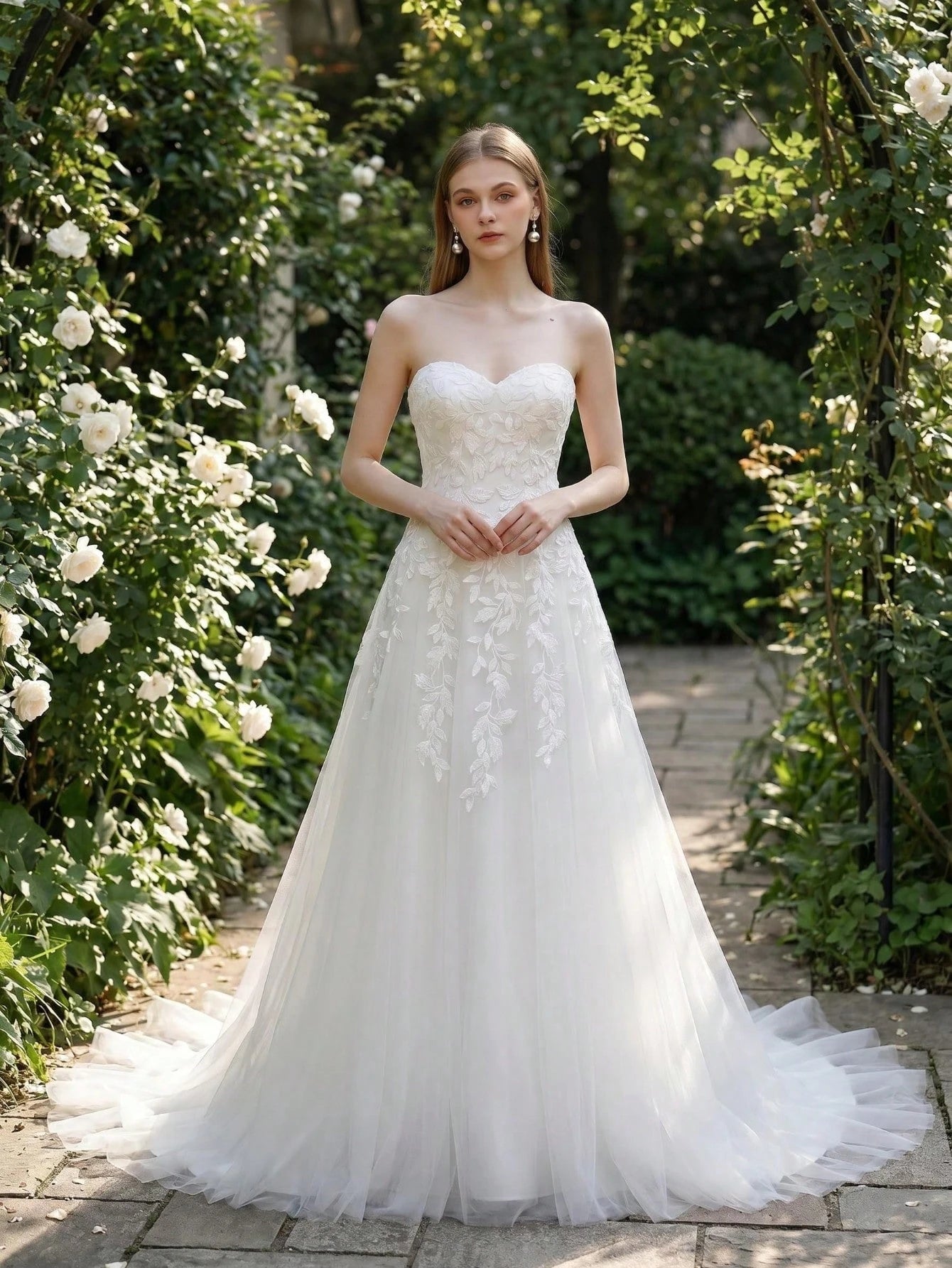 YOUKEFEIER Sweetheart Neckline Lace Embroidered Long Wedding Dress For Outdoor Wedding Ceremony