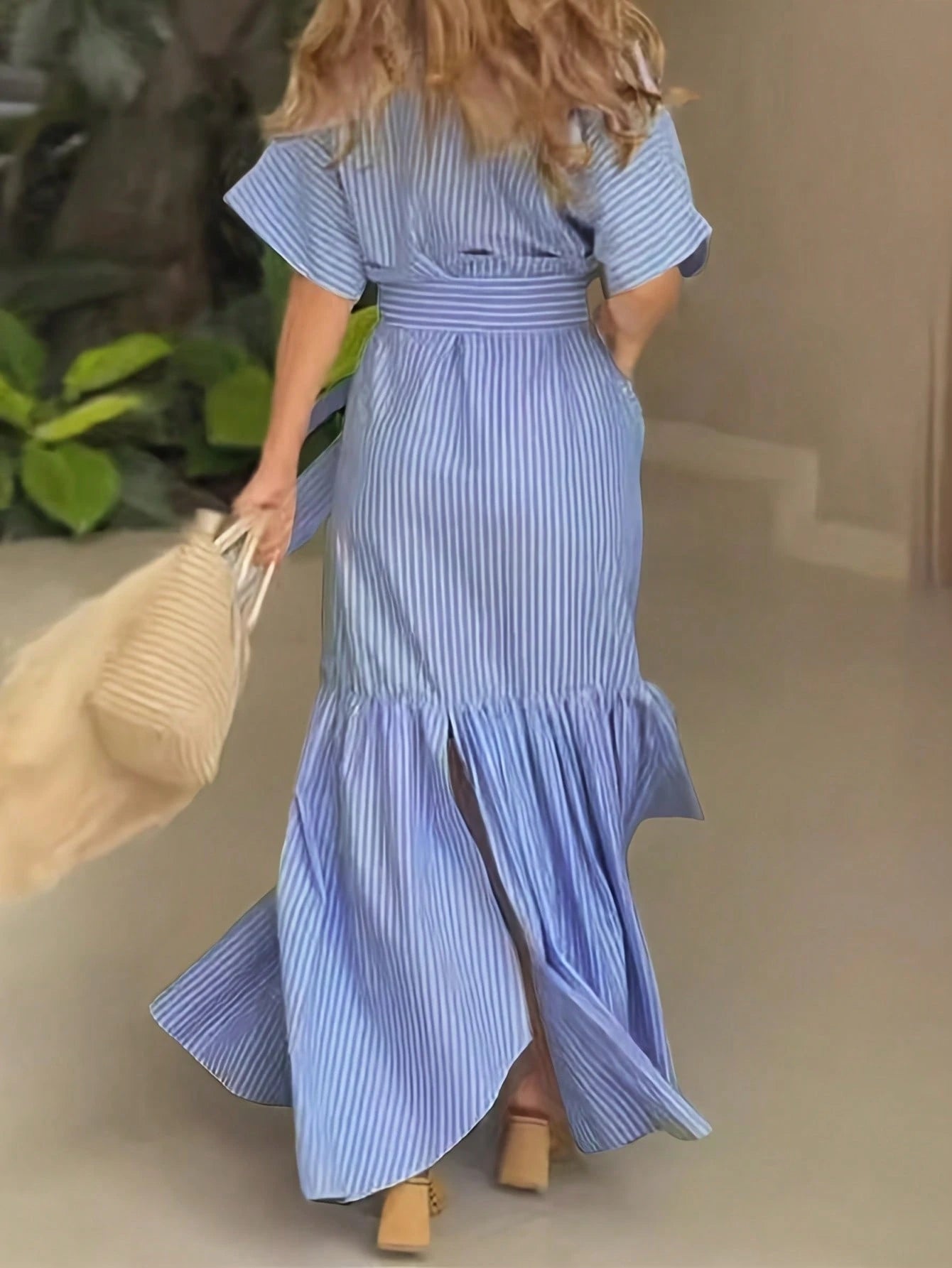 Ladies' Elegant Long Dress - From Formal Occasions To Daily