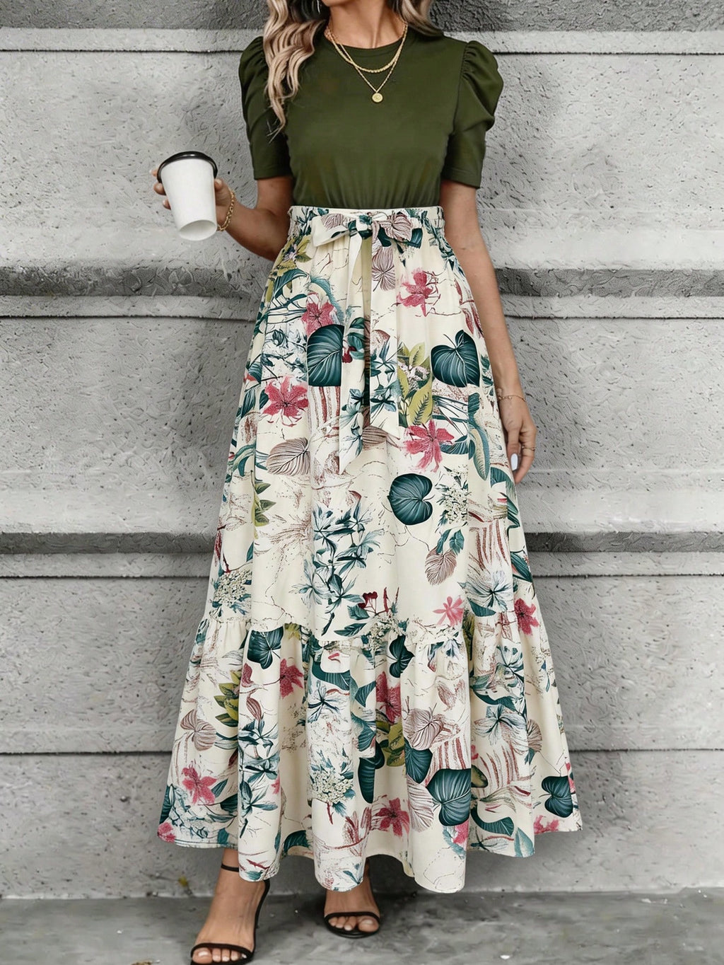 Women's Elegant A-Line Geometric Print Midi Dress With Petal Sleeve
