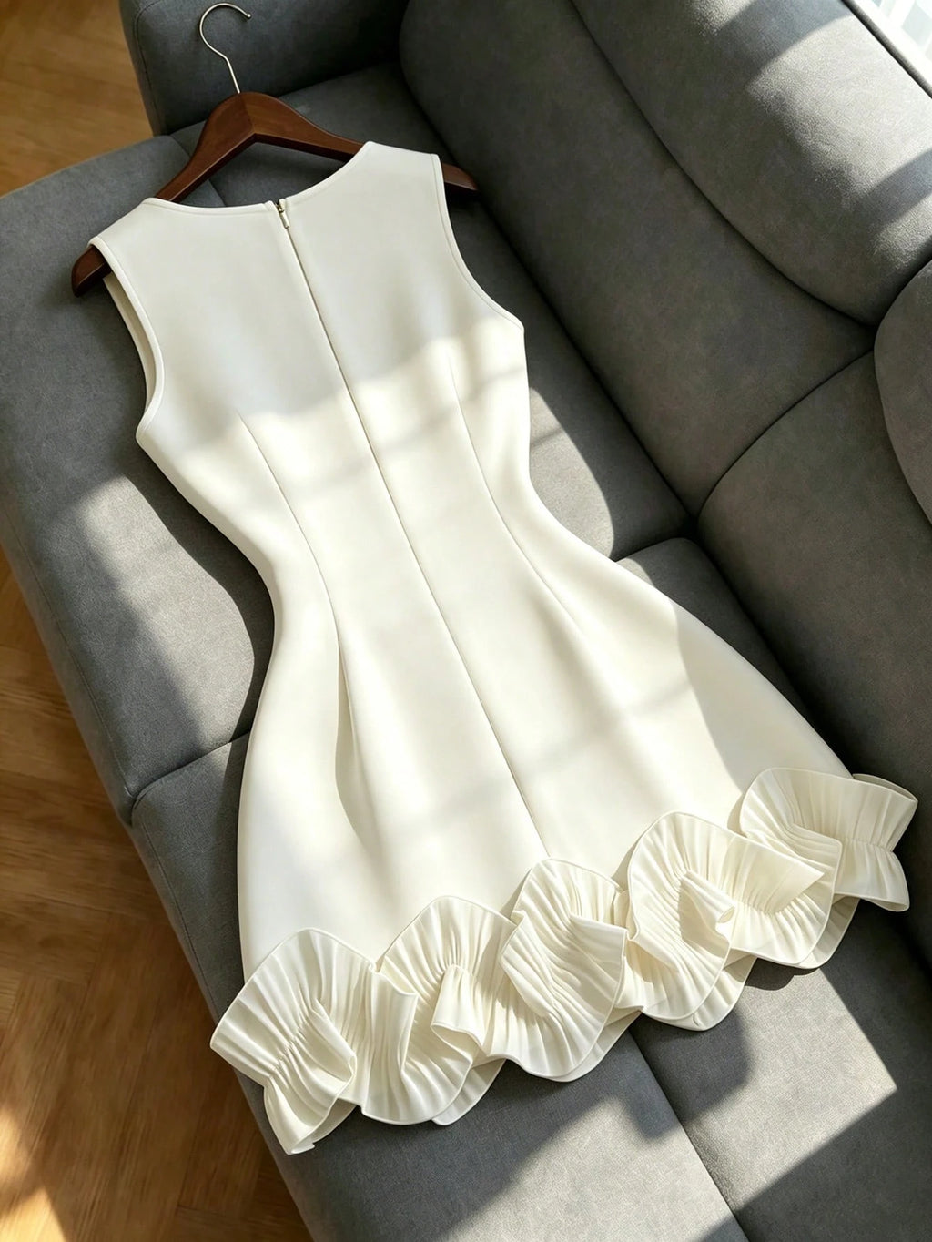 Franclia Elegant White Summer Square-Neck Sleeveless Dress With Ruffles,Perfect For Bar Party,Wedding - image 7