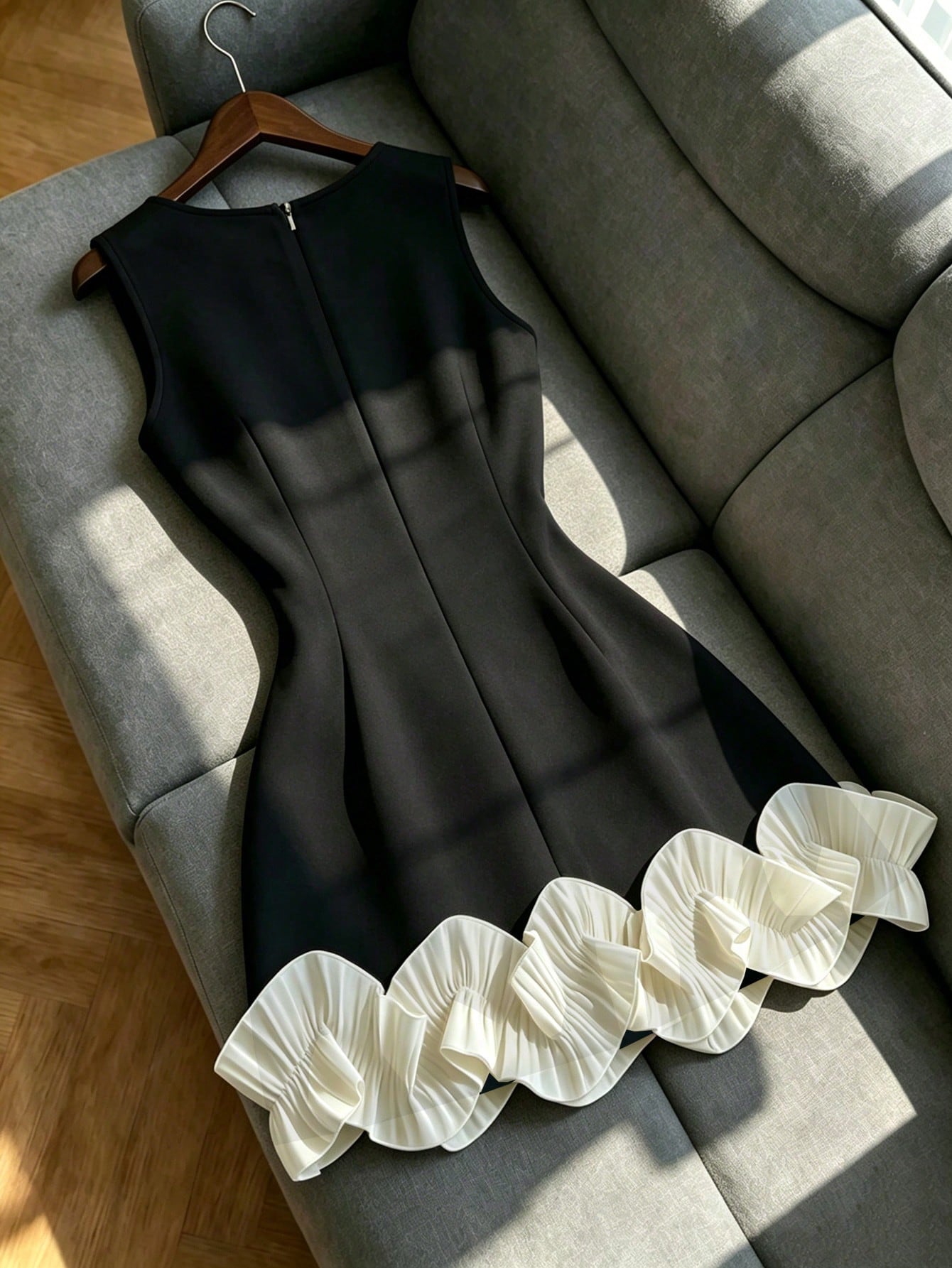 Franclia Elegant White Summer Square-Neck Sleeveless Dress With Ruffles,Perfect For Bar Party,Wedding - image 2