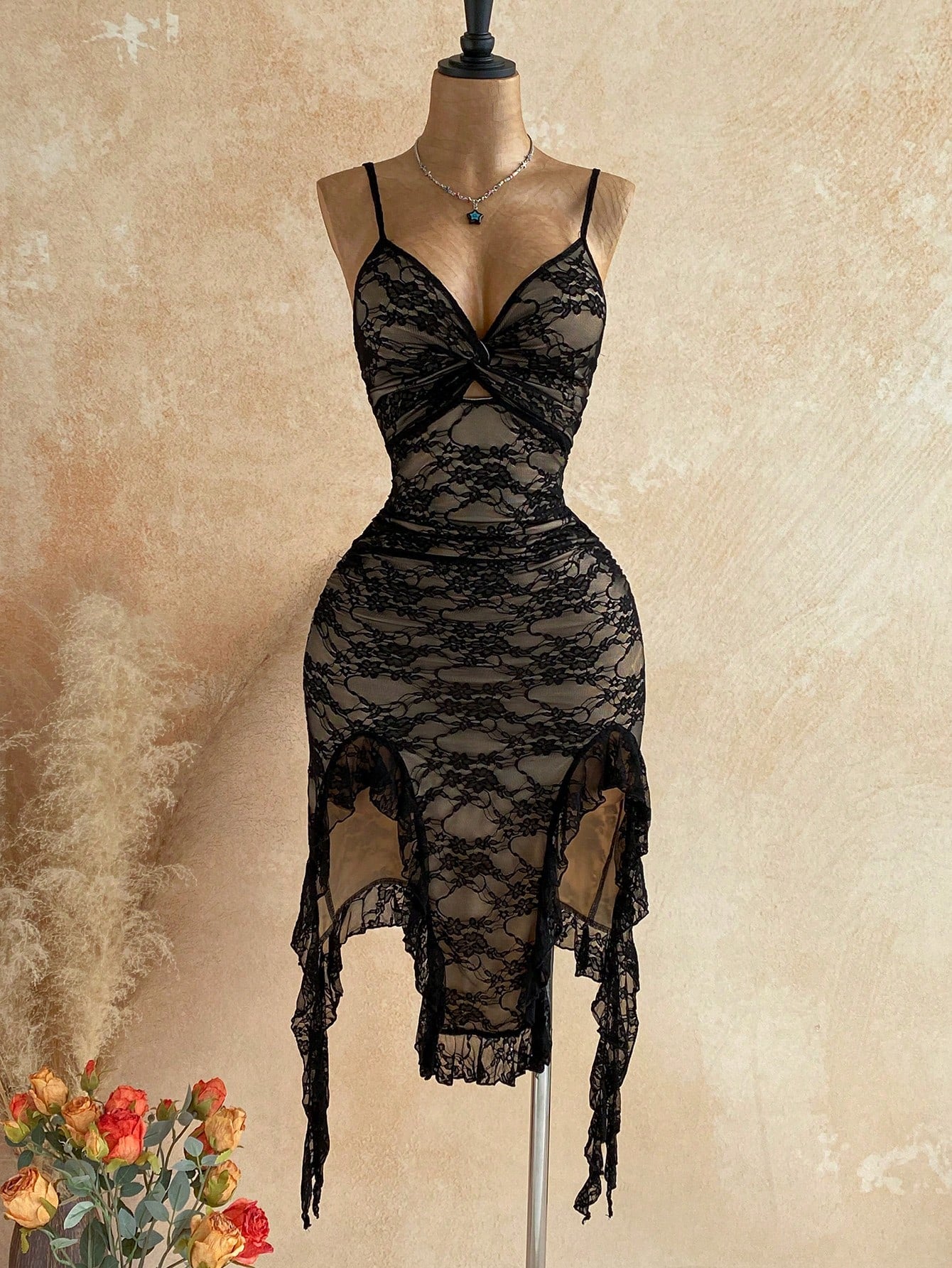 Soleia Women's Elegant Boho Sexy Waist-Cinched Spaghetti Strap Ruffle