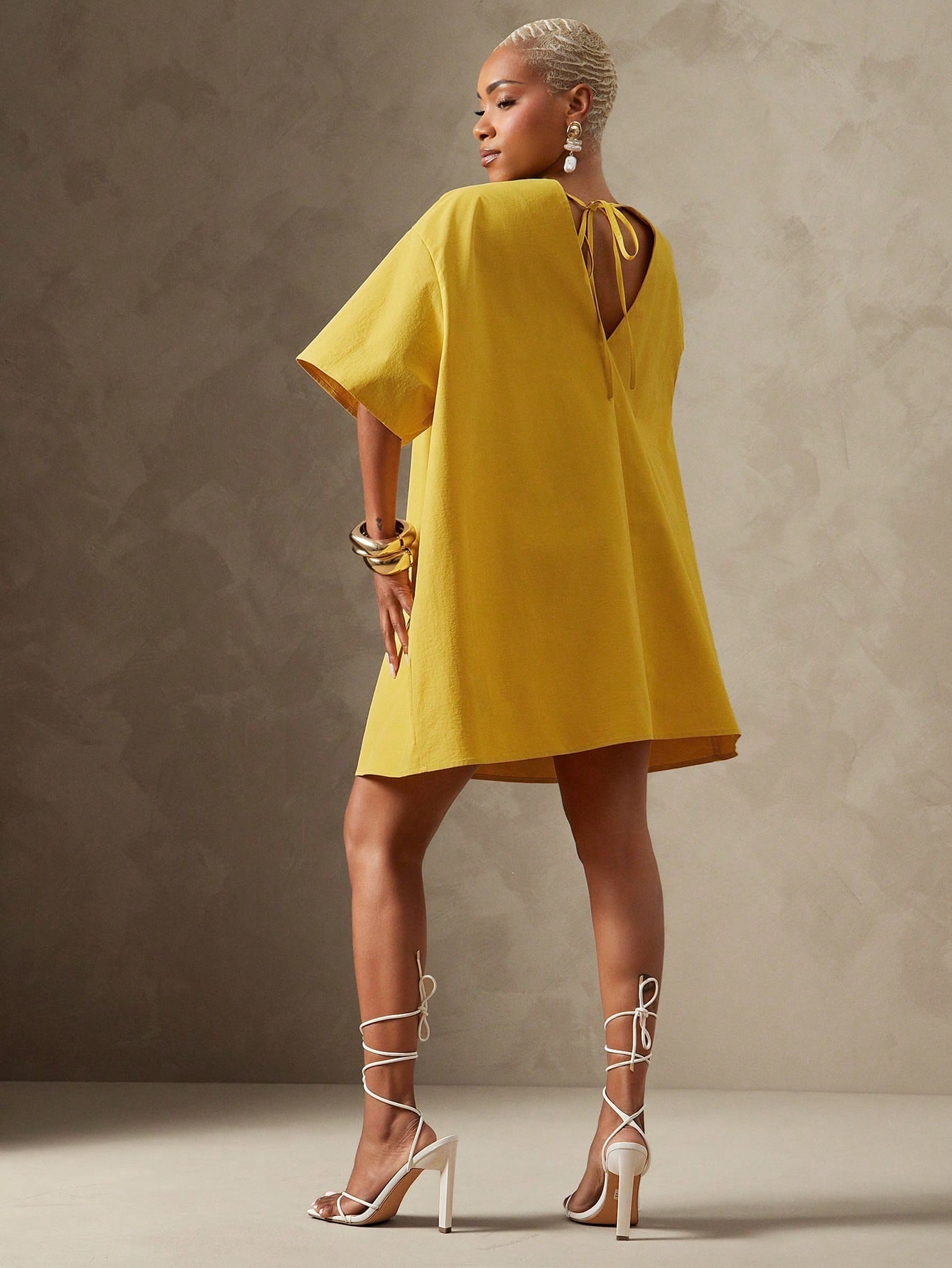 Vixey Solid Woven Drop Shoulder Sleeve Boxy Oversized Short Dress,