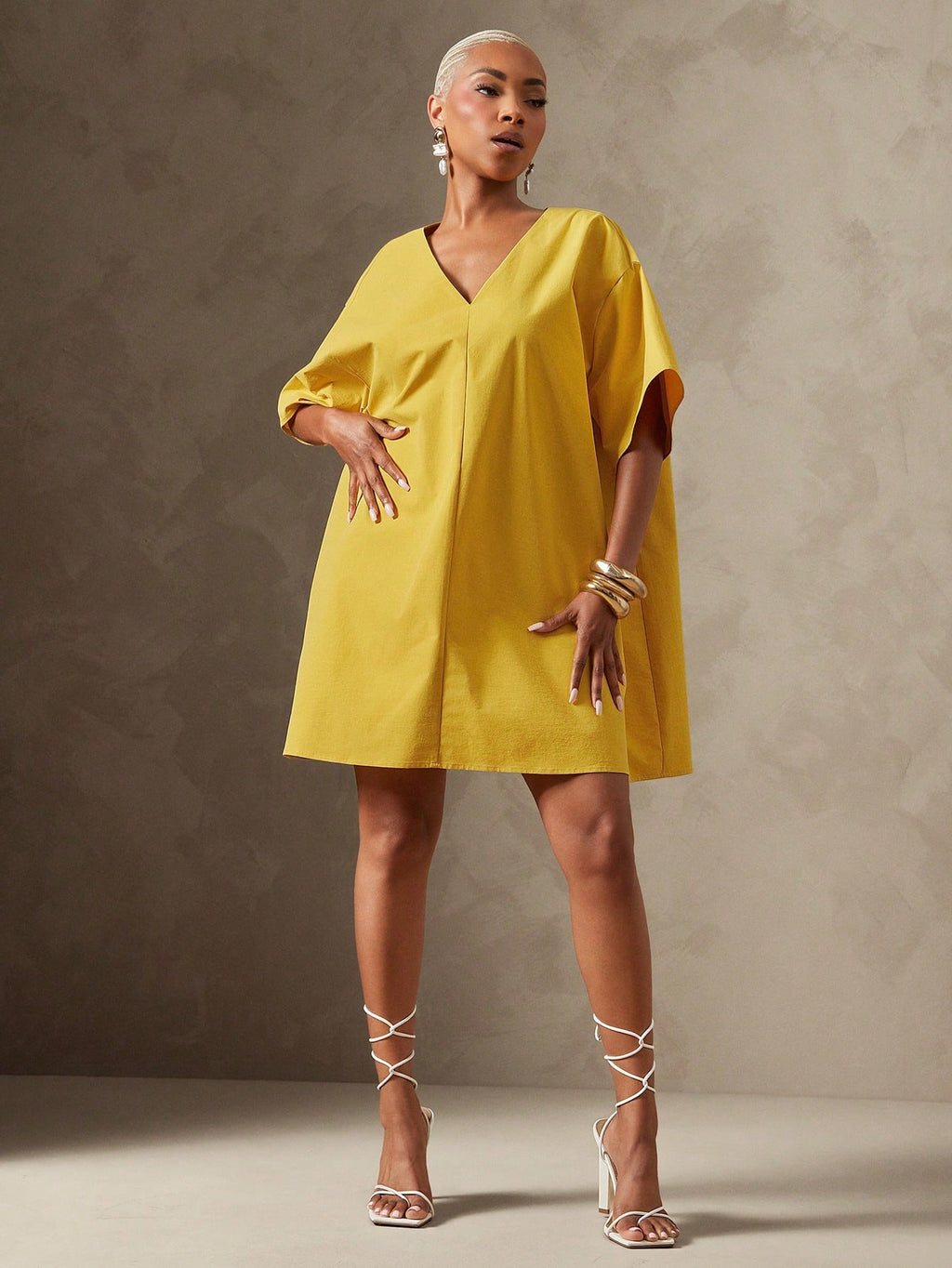 Vixey Solid Woven Drop Shoulder Sleeve Boxy Oversized Short Dress,