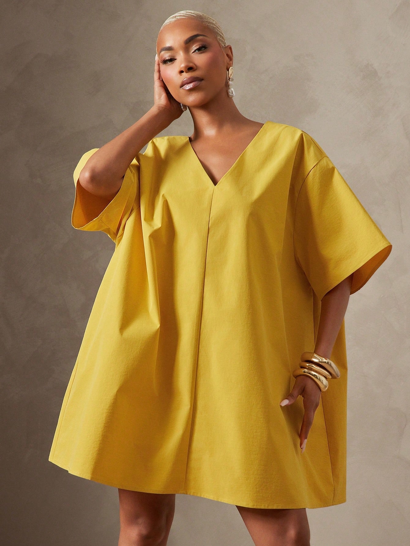 Vixey Solid Woven Drop Shoulder Sleeve Boxy Oversized Short Dress,