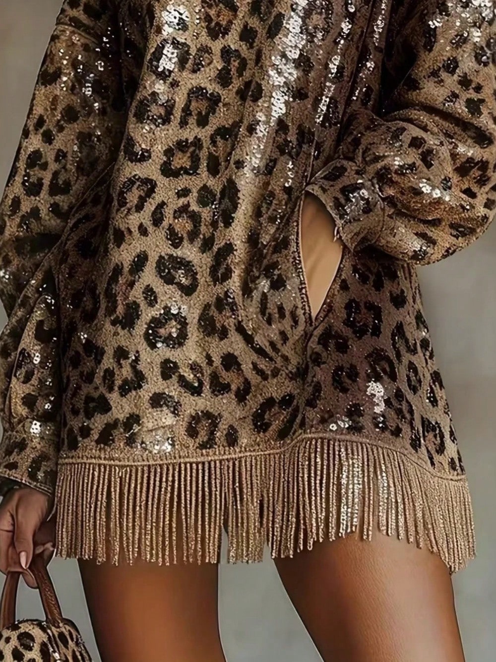 Fashionable Metallic Brown Sequin High-Neck Long-Sleeved Fringed