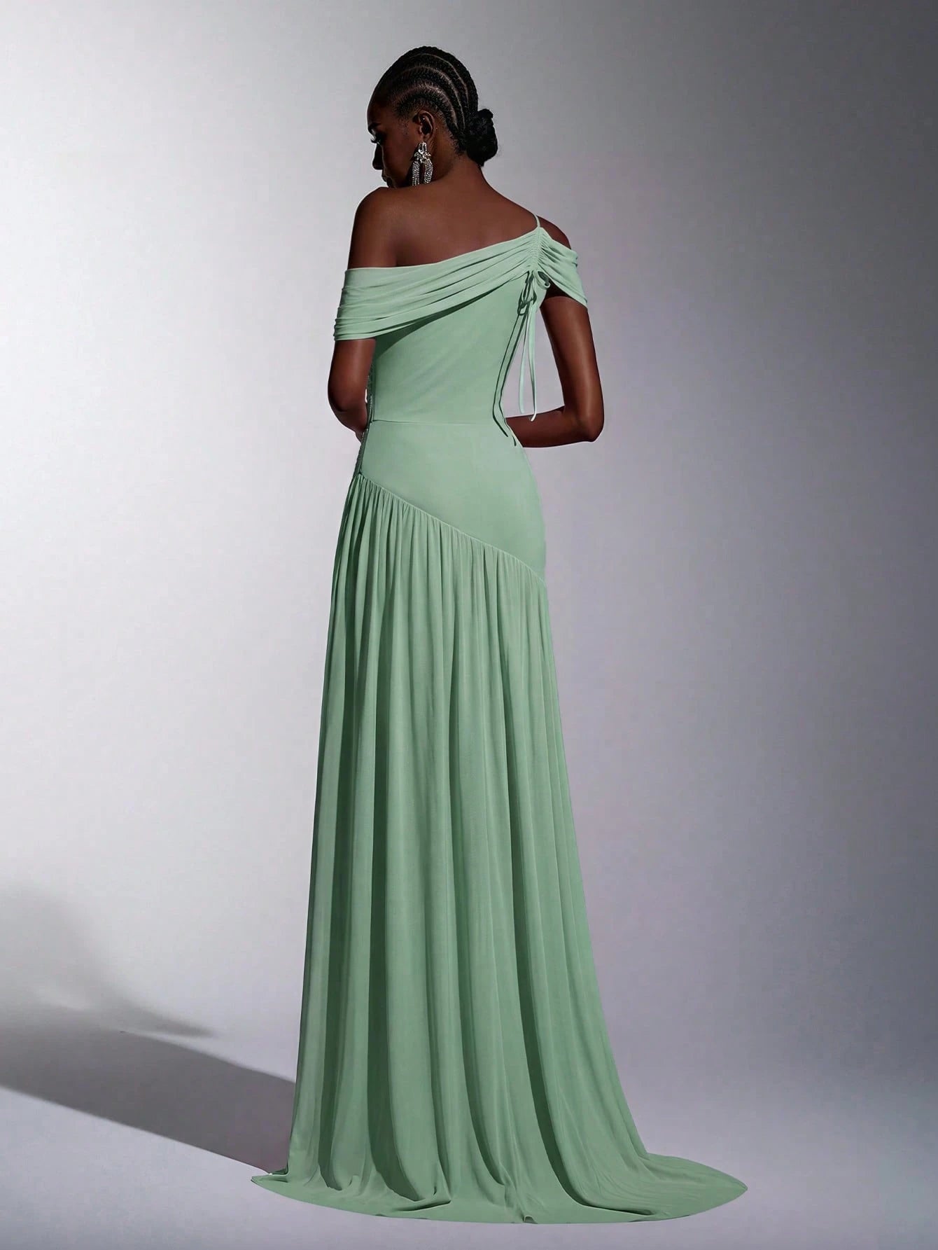Elitara Elegant Luxurious Elastic Mesh, Handcrafted Metal Decor, Asymmetric Collar Overlay With Ruffle A-Line - image 2