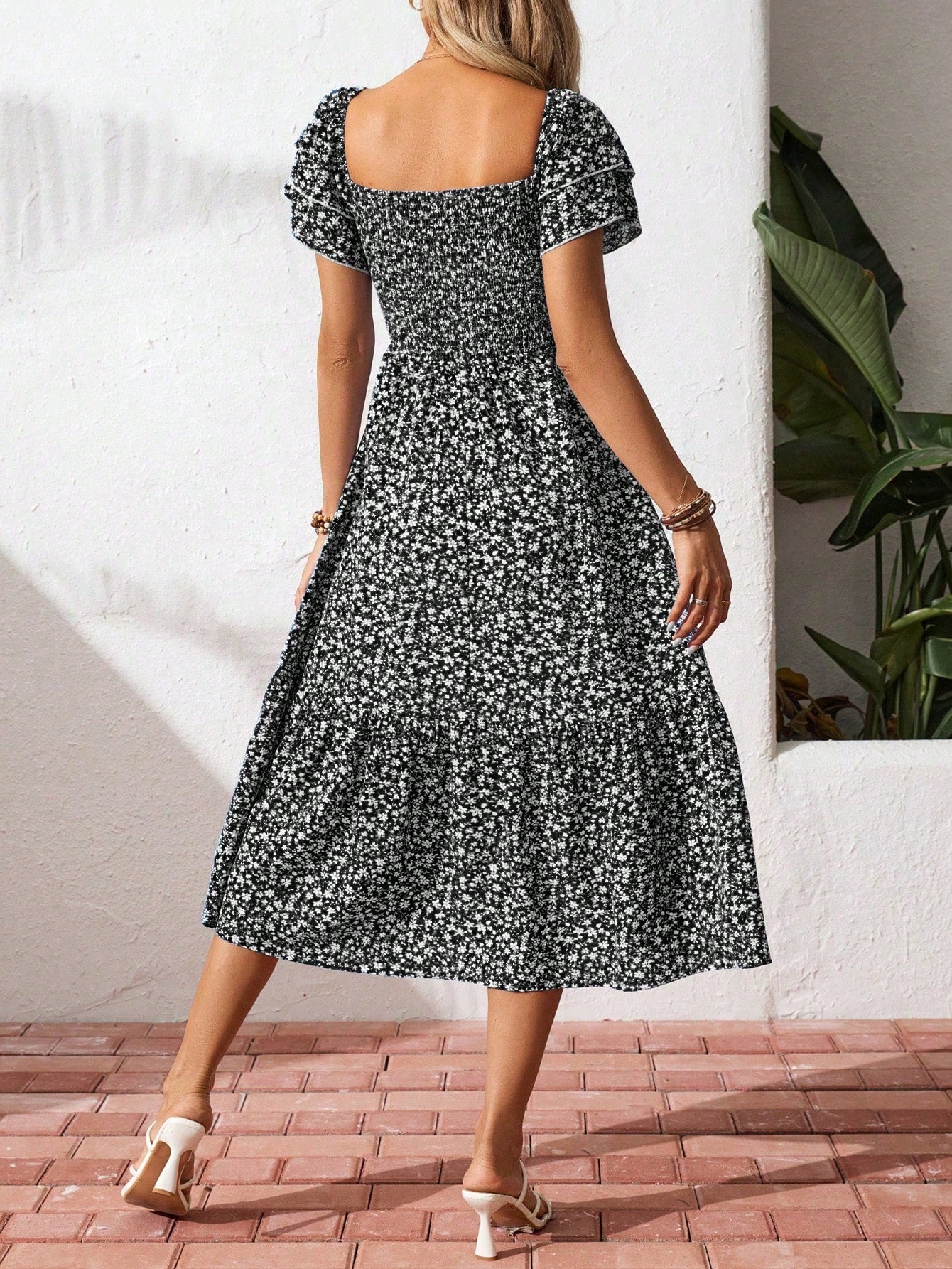 Breezaya Square Neck Ditsy Floral Casual Summer Short Sleeve Dress
