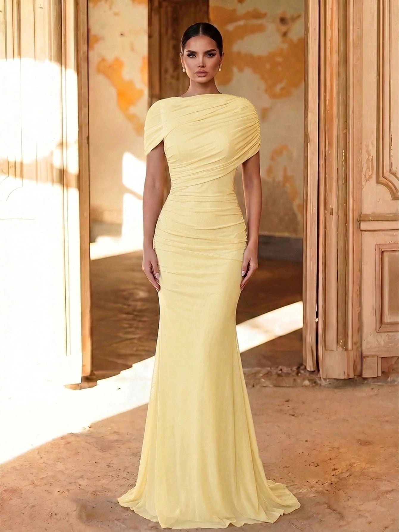 Aureia Elegant Chiffon Overlay Ruffle Decor Fishtail Bridesmaid Dress