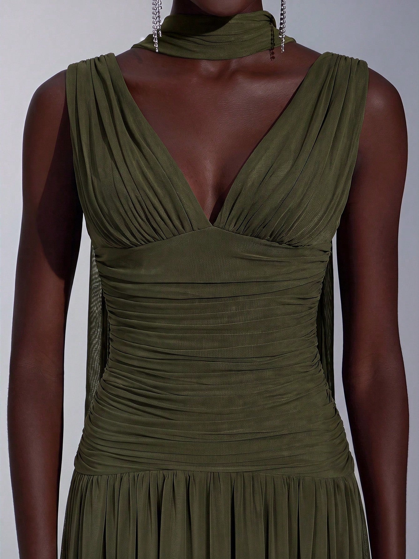 Elitara Elegant Burgundy Glossy Mesh V-Neck Ruched A-Line Skirt With Detachable Chiffon Flounce,Old - image 3