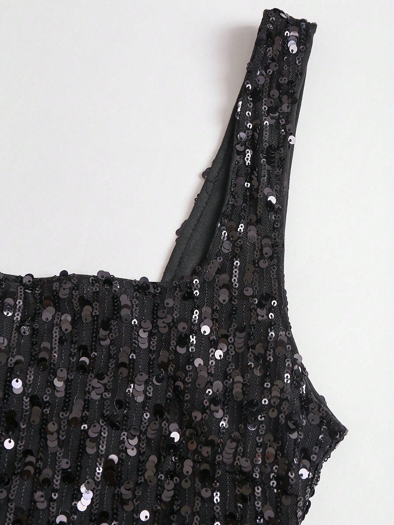 Sweetra Fashionable Sexy Backless Sequin Decor Square Neck Cinched Waist Design Summer Party Dress, Elegant - image 4